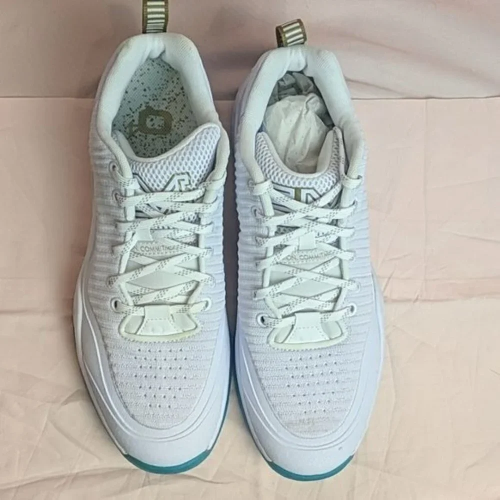Q4 EM55-IV Basketball Shoes Snow White size 9.5